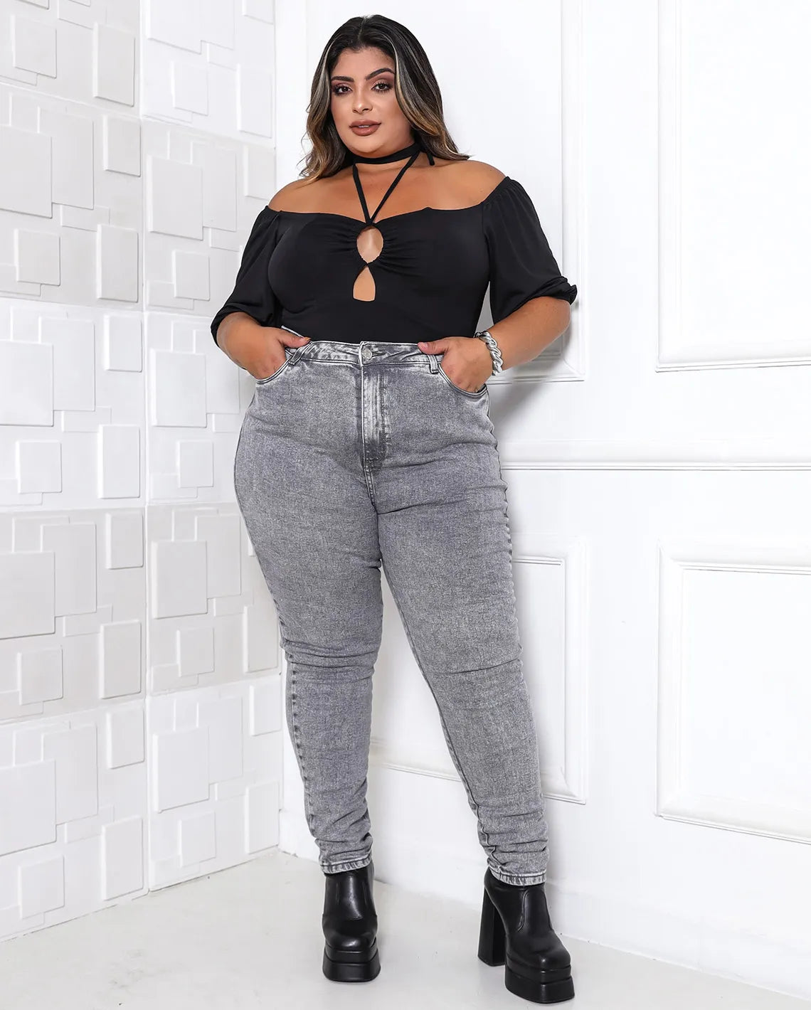 Calça Jeans Mom Feminina Plus Size Básica com Elastano 00229 Cinza