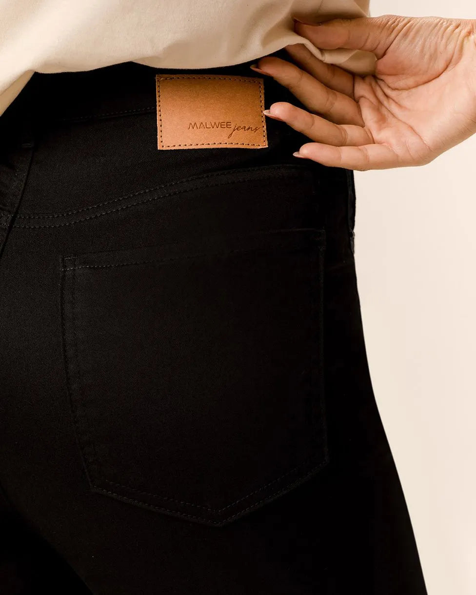 Calça Flare Feminina Bolso Funcional Em Sarja Com Elastano - 1000128744