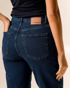Calça Feminina Mom Bolso Funcional Em Jeans Com Elastano - 1000125707